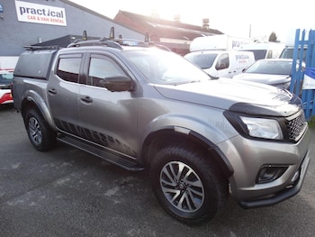 Used Nissan Navara 2018 for sale - 77264392: Photo