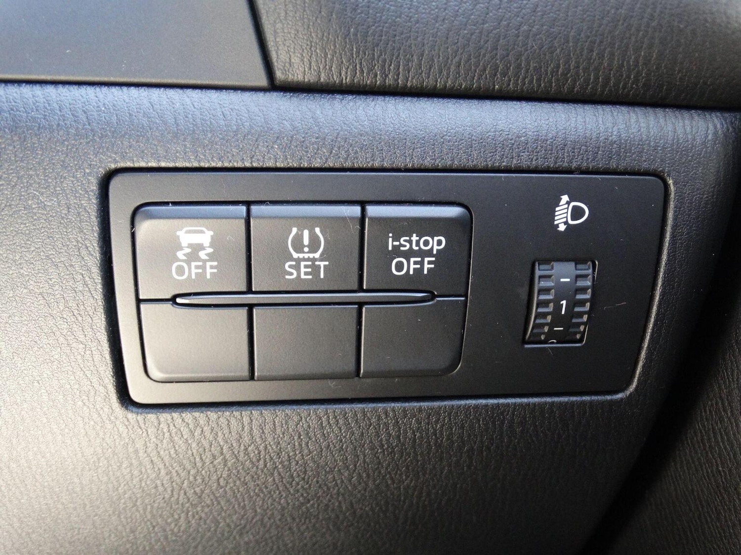 Used Mazda Mazda3 2015 for sale - 77656203: Photo 22