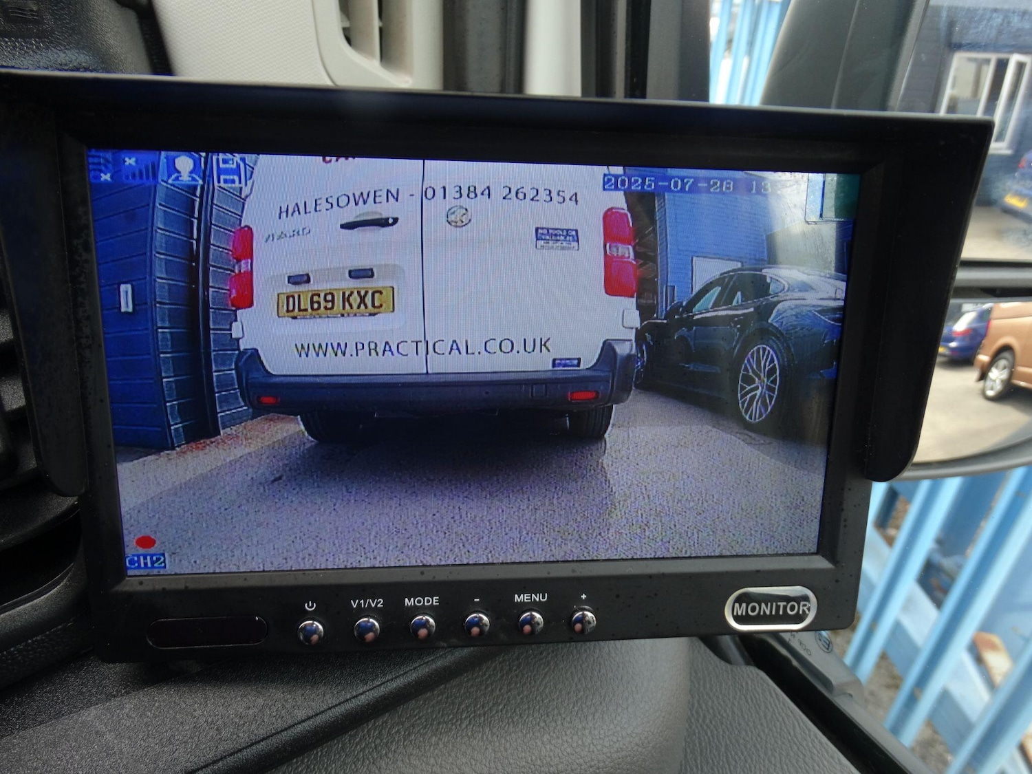 Vehicle 21
