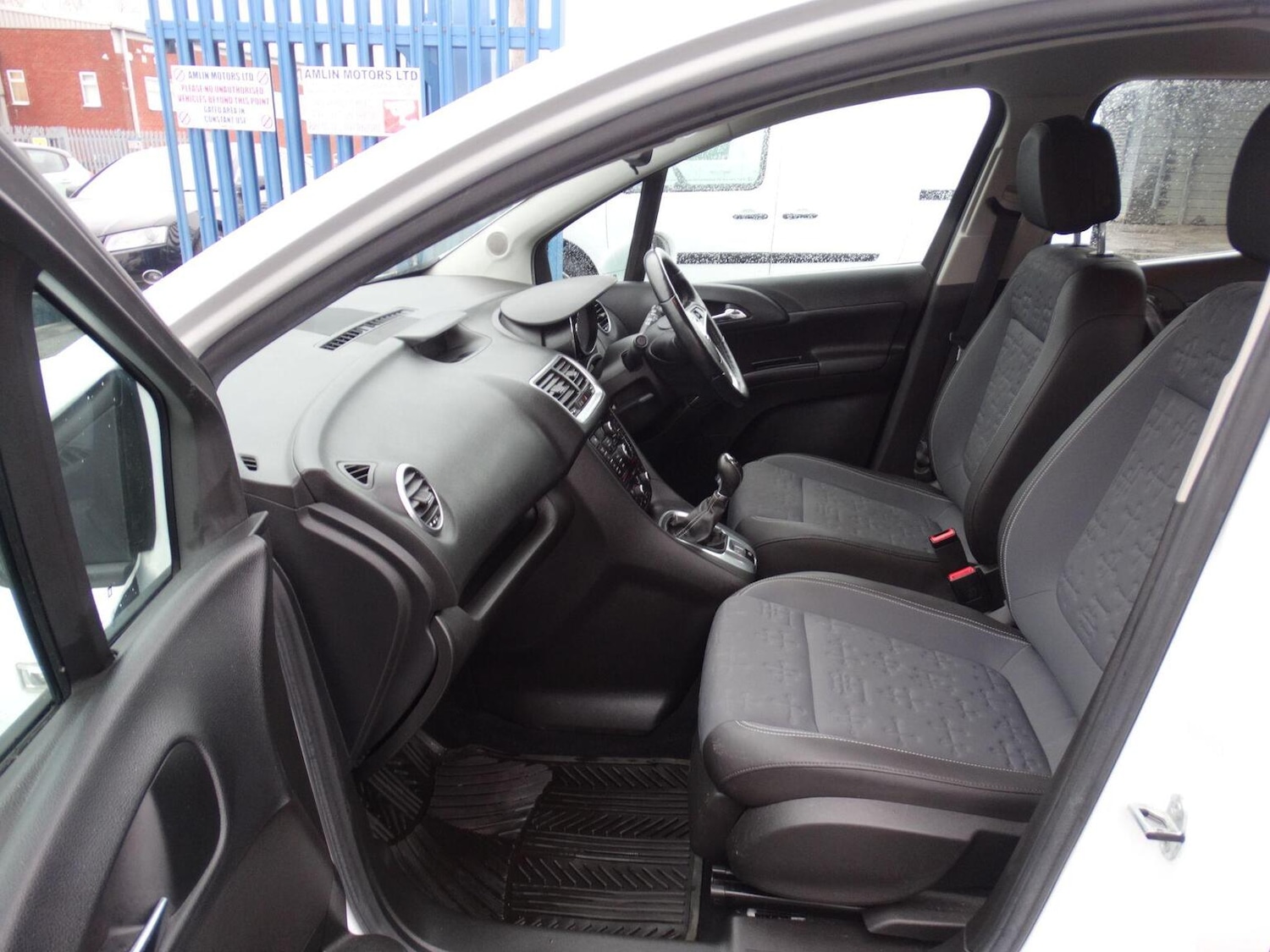 Used Vauxhall Meriva 2016 for sale - 77423521: Photo 11