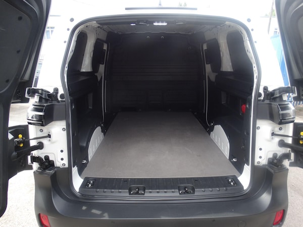 Used Volkswagen ID. Buzz Cargo 2024 for sale - 75153815: Photo 13