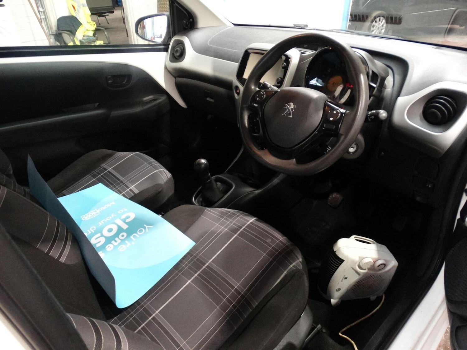 Used Peugeot 108 2017 for sale - 77906535: Photo 2