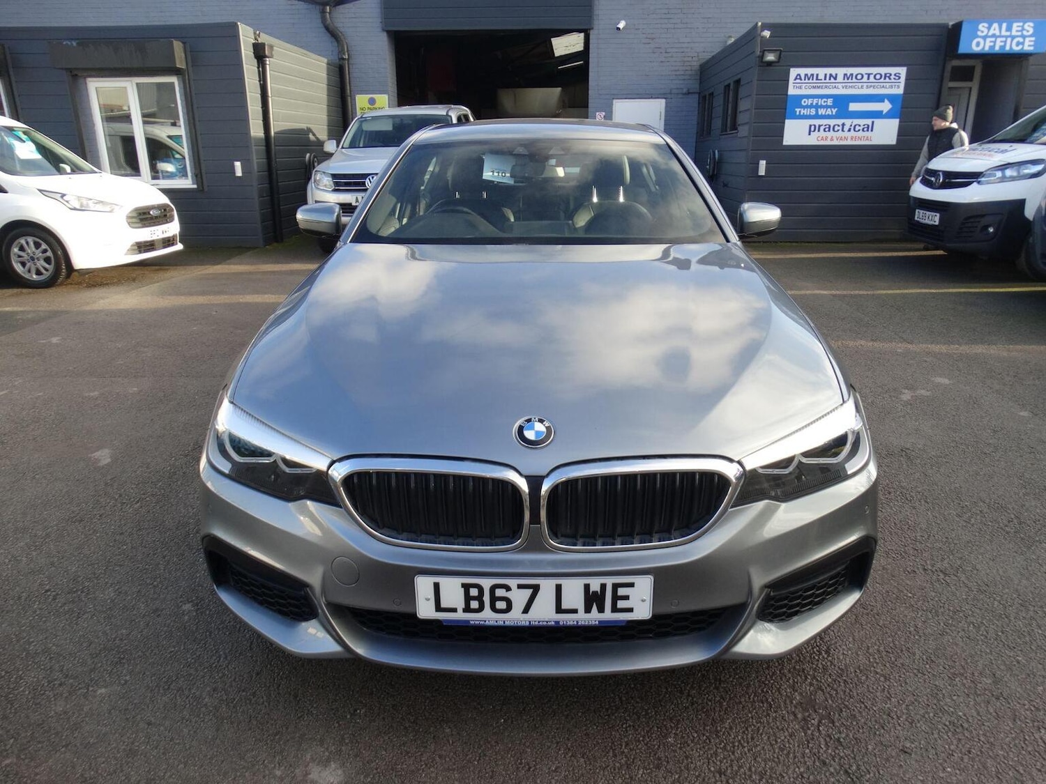 Used BMW 5 Series 2018 for sale - 77564212: Photo 2