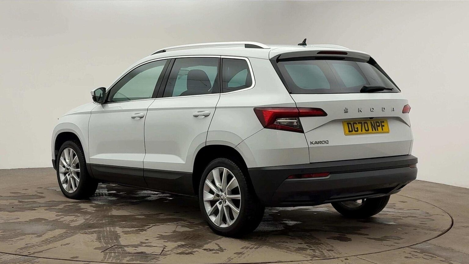 Used Skoda Karoq 2020 for sale - 77083307: Photo 2