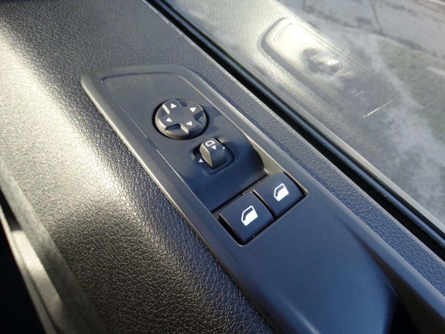 Used Vauxhall Vivaro 2024 for sale - 76918450: Photo 30