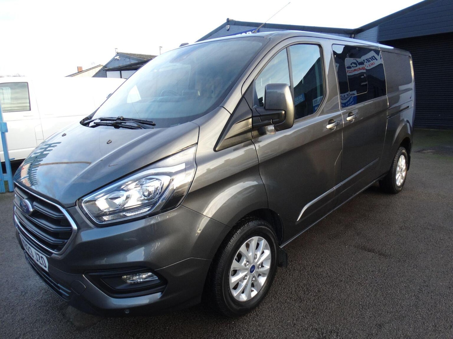 Used Ford Transit Custom 2023 for sale - 76741345: Photo 1