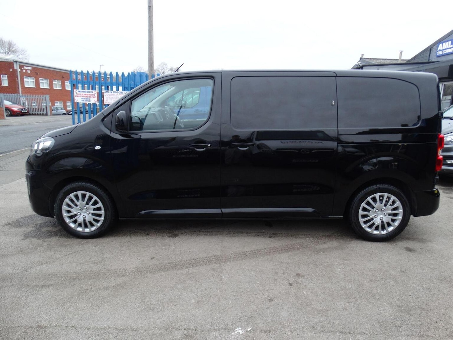 Used Vauxhall Vivaro 2023 for sale - 77595486: Photo 5
