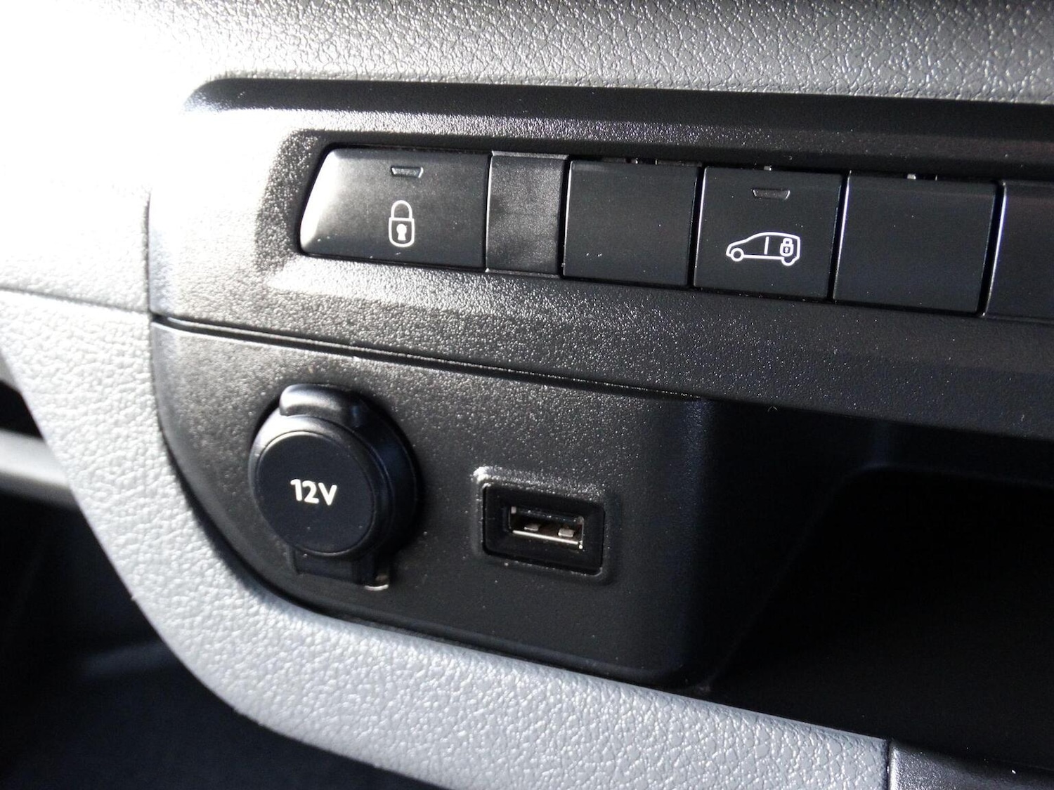 Used Vauxhall Vivaro 2022 for sale - 76741292: Photo 26