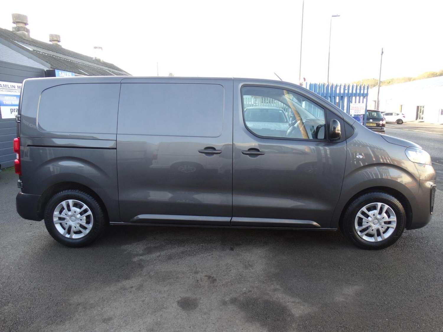 Used Vauxhall Vivaro 2022 for sale - 76741292: Photo 5