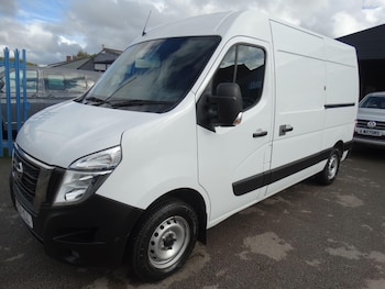Nissan - NV400