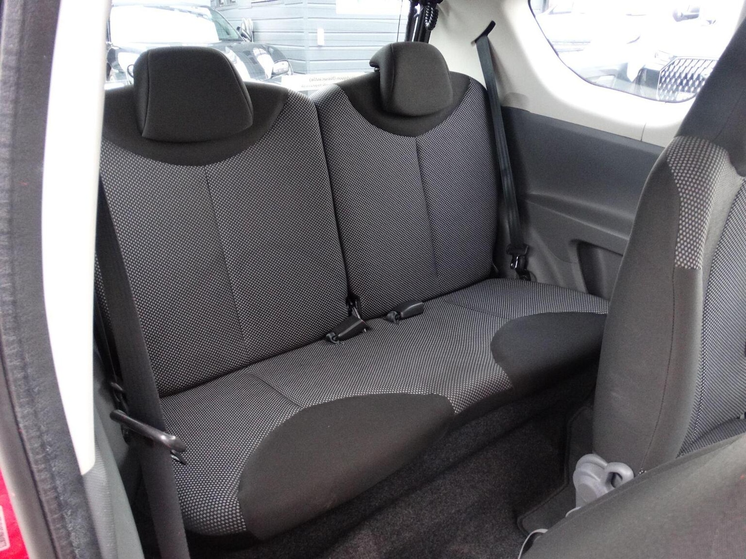 Used Toyota AYGO 2010 for sale - 77370572: Photo 12