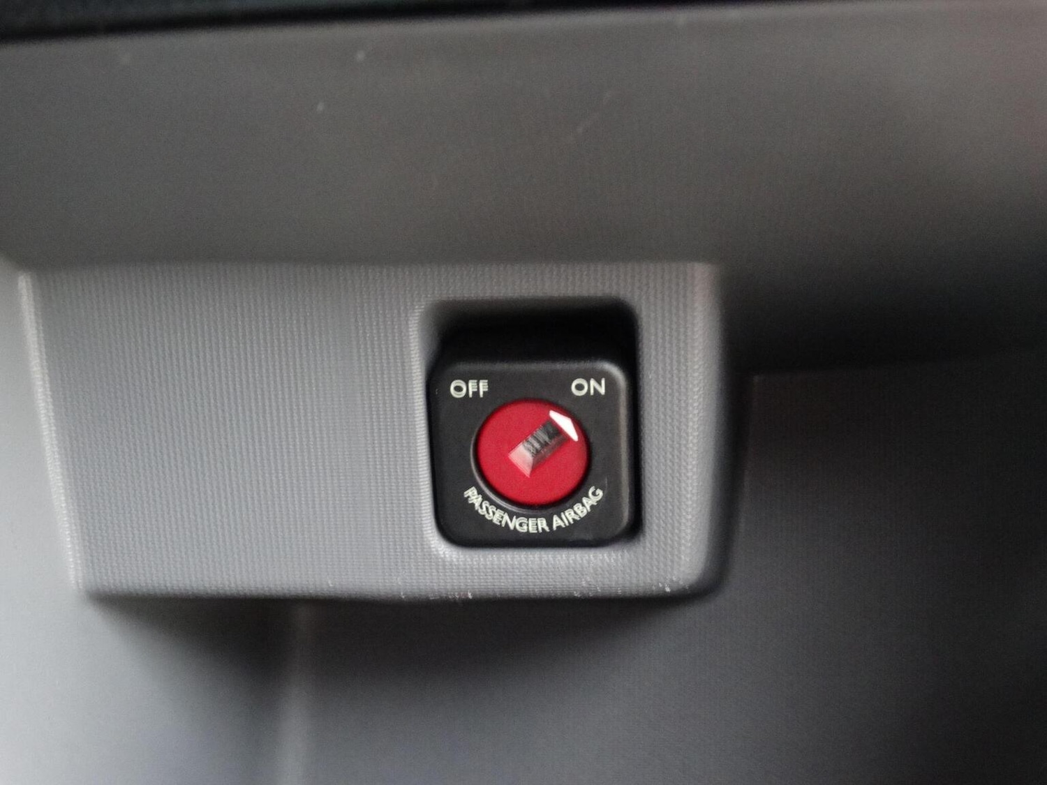 Used Toyota AYGO 2010 for sale - 77370572: Photo 19