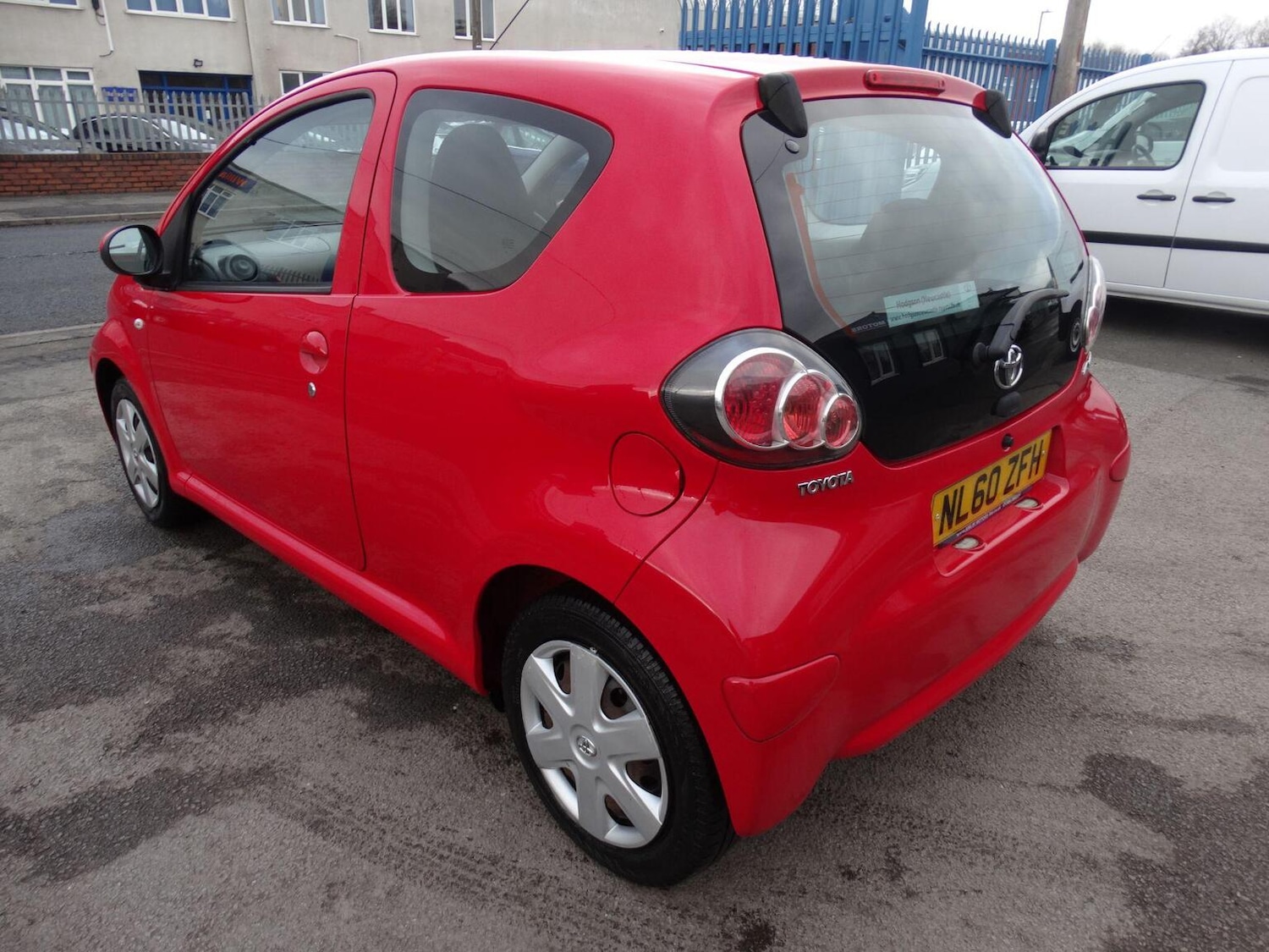 Used Toyota AYGO 2010 for sale - 77370572: Photo 6