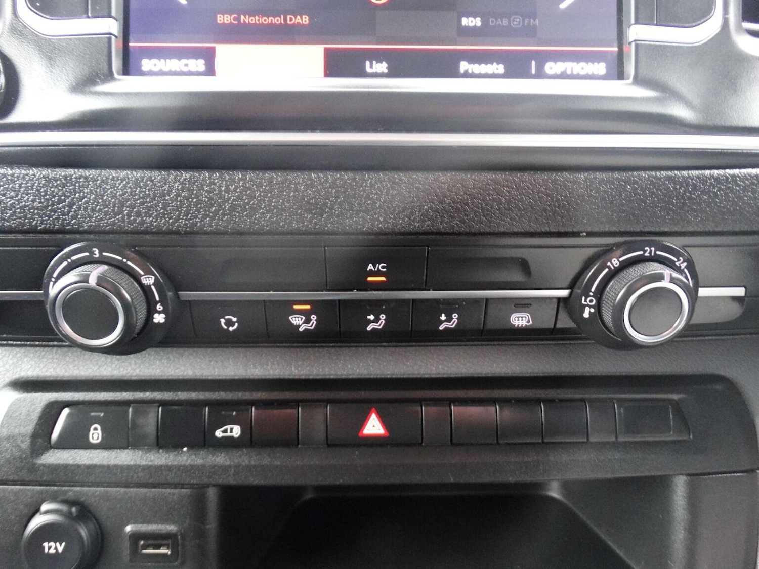 Used Citroen Dispatch 2022 for sale - 76712867: Photo 22