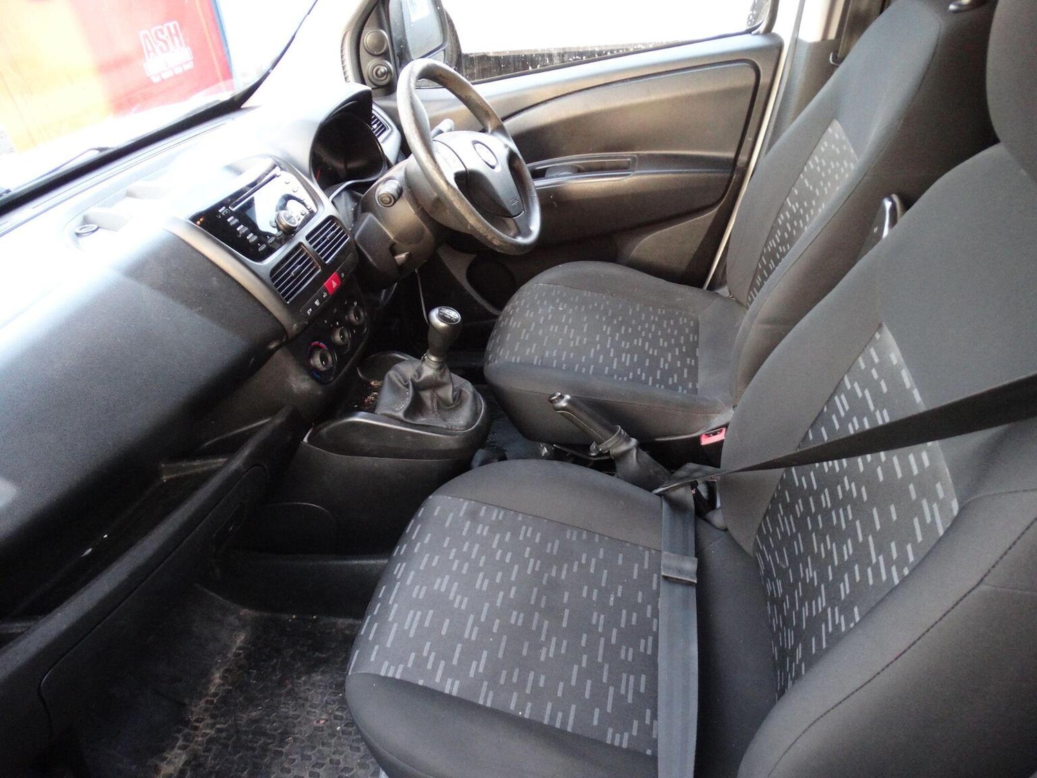 Used Vauxhall Combo 2016 for sale - 76963265: Photo 10