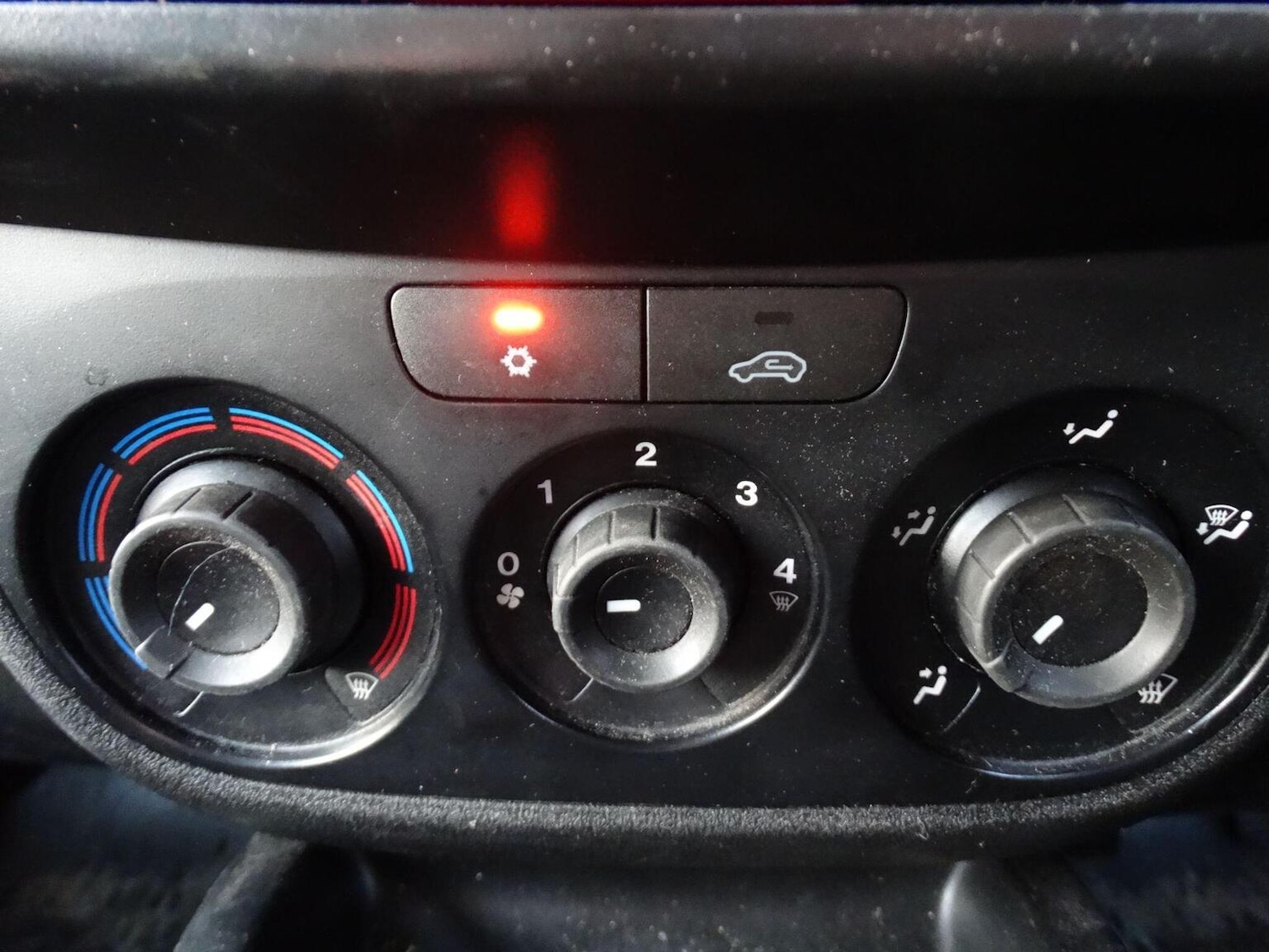 Used Vauxhall Combo 2016 for sale - 76963265: Photo 13