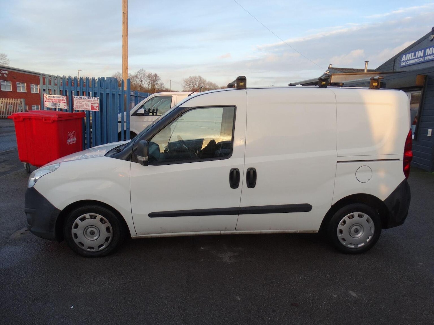 Used Vauxhall Combo 2016 for sale - 76963265: Photo 4