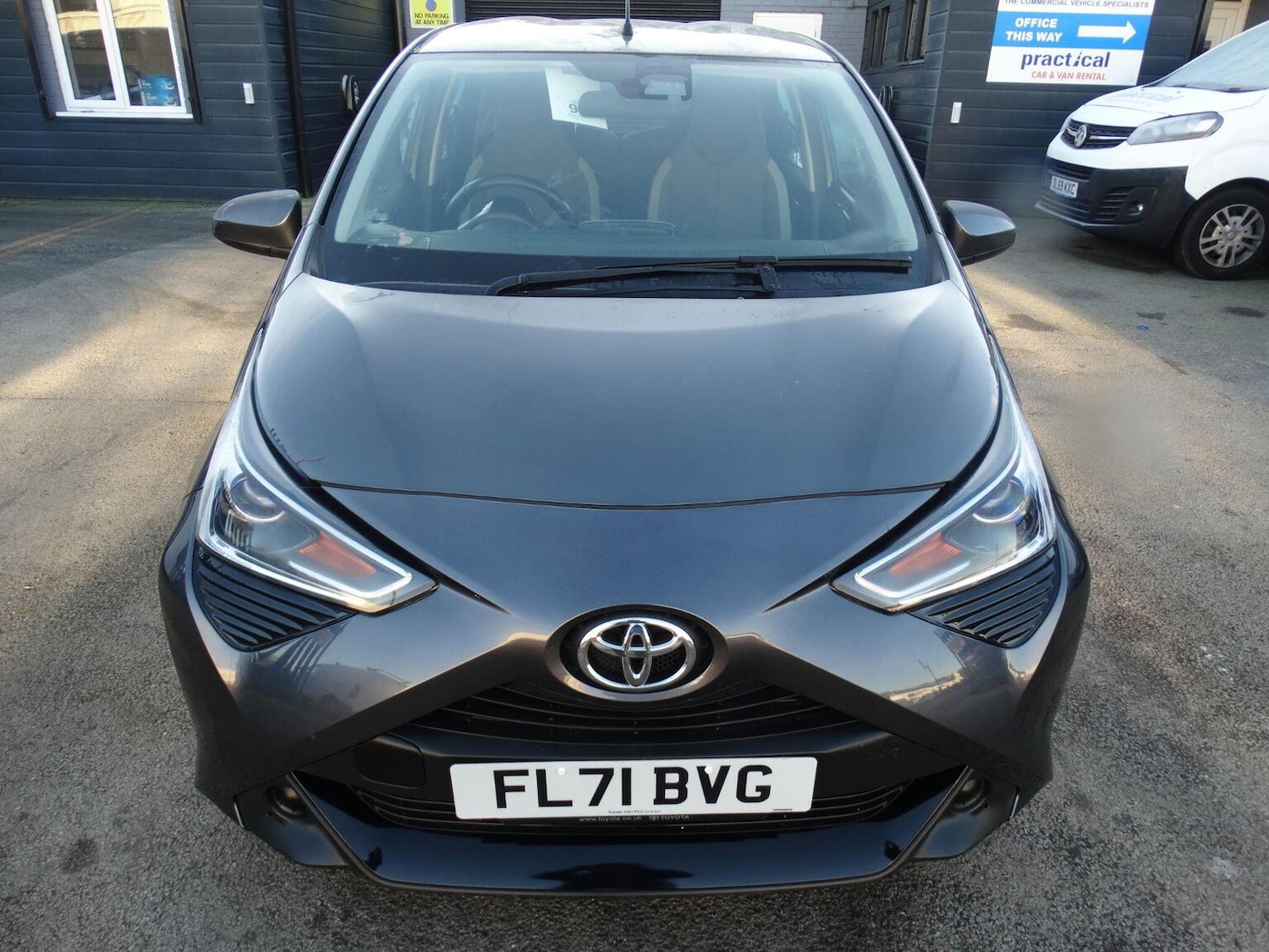 Used Toyota AYGO 2021 for sale - 76712812: Photo 2