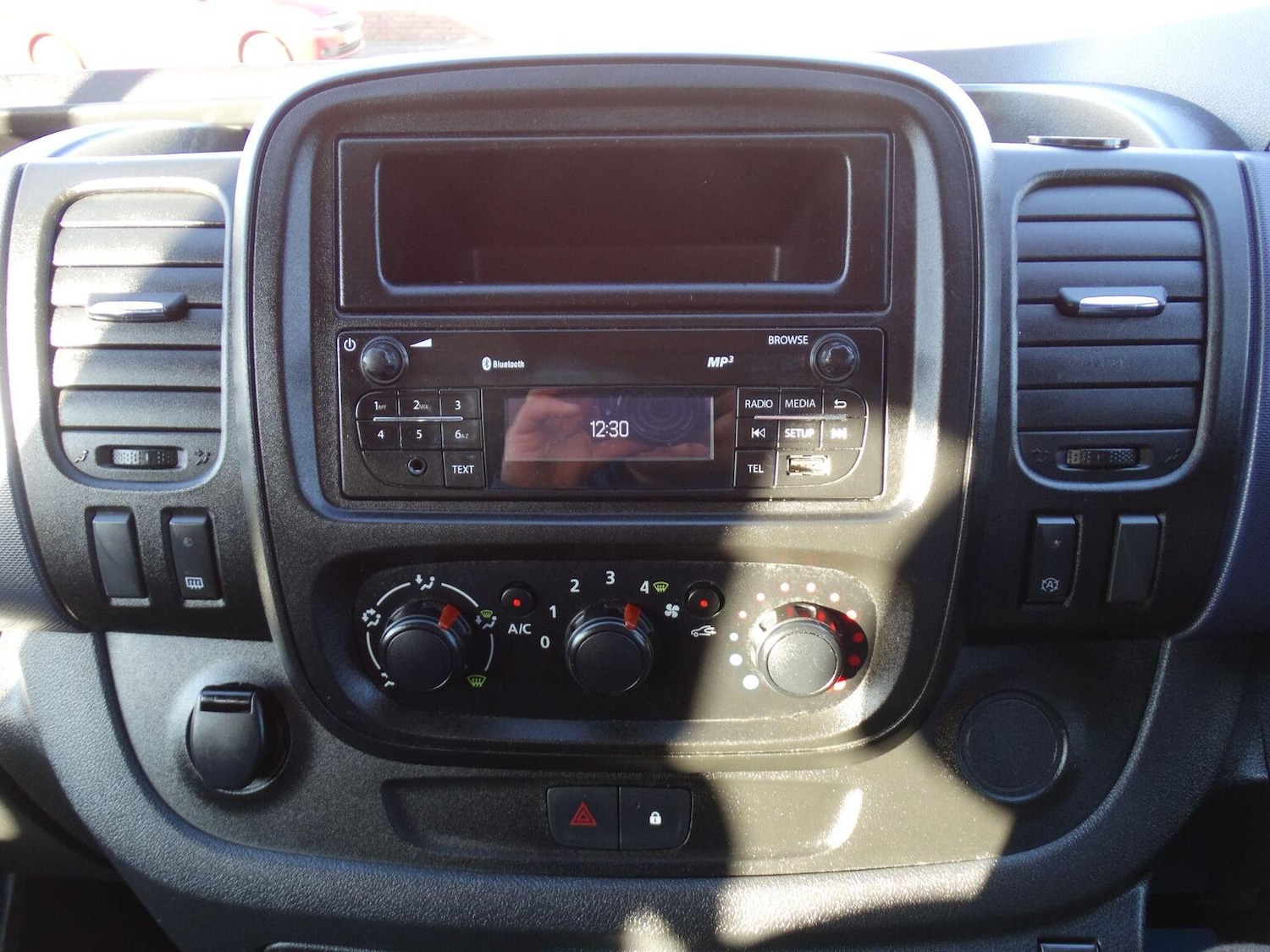 Used Vauxhall Vivaro 2017 for sale - 76656121: Photo 20