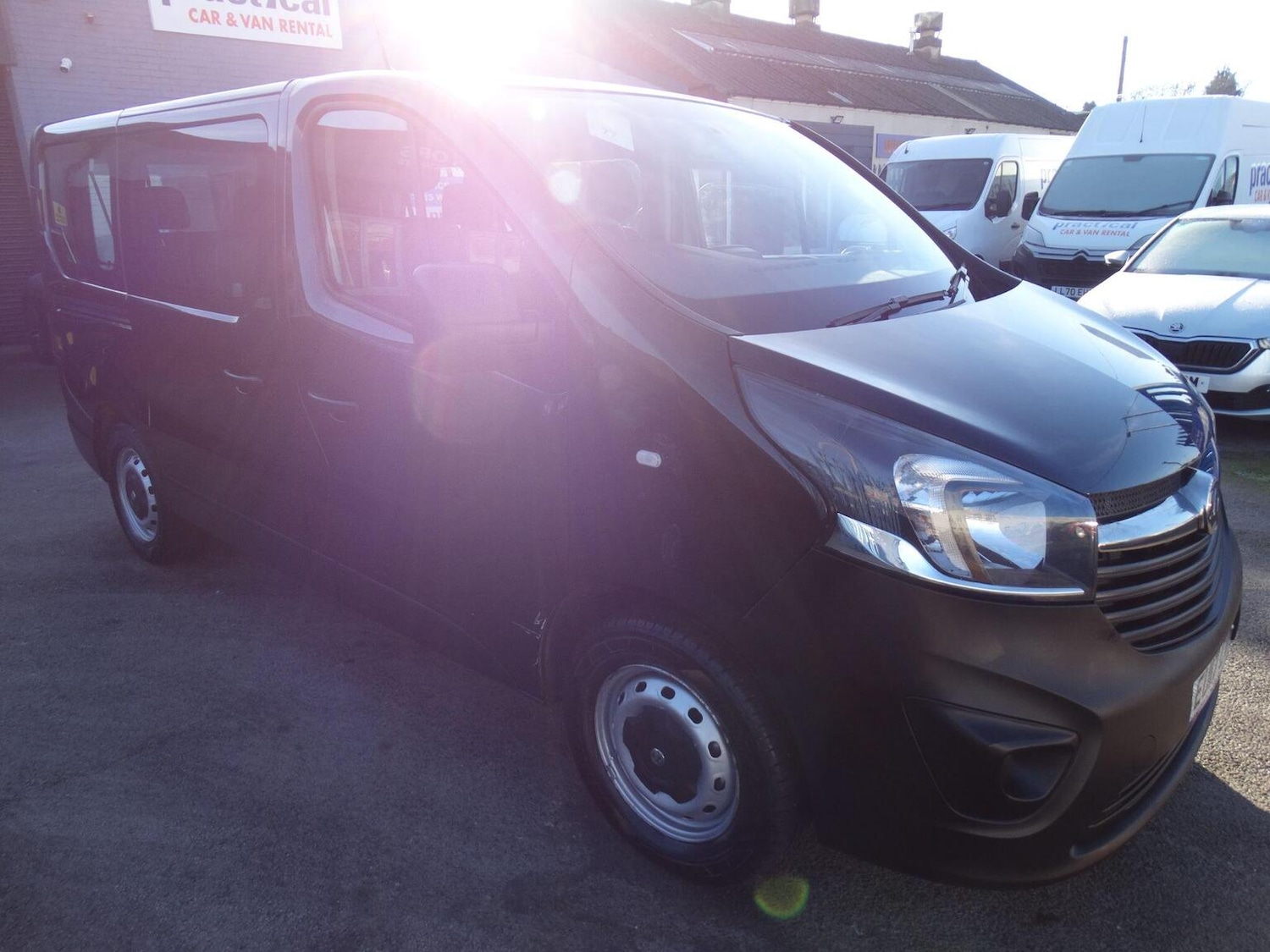 Used Vauxhall Vivaro 2017 for sale - 76656121: Photo 3