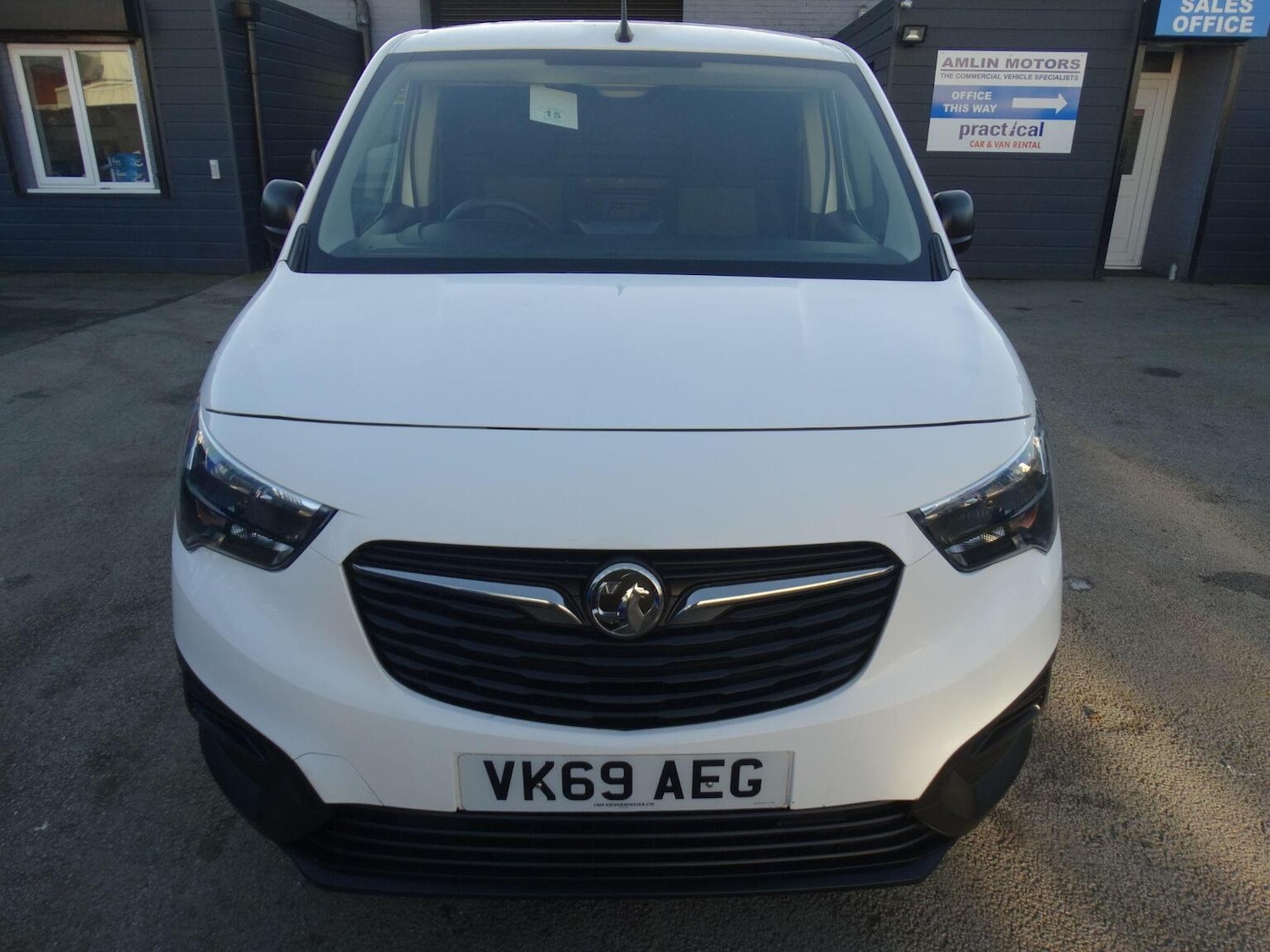 Used Vauxhall Combo 2019 for sale - 76649627: Photo 2
