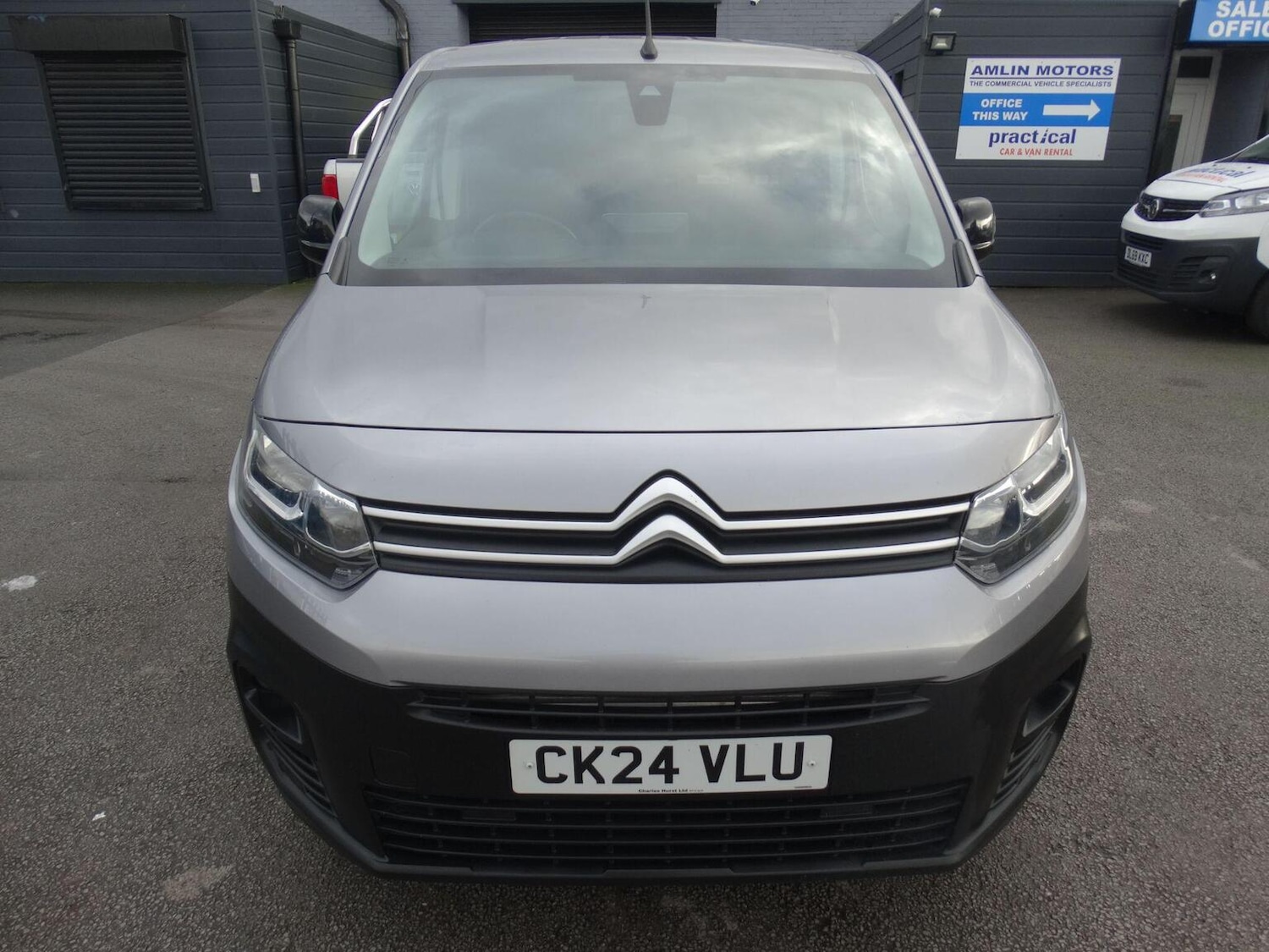 Used Citroen Berlingo 2024 for sale - 76649629: Photo 2