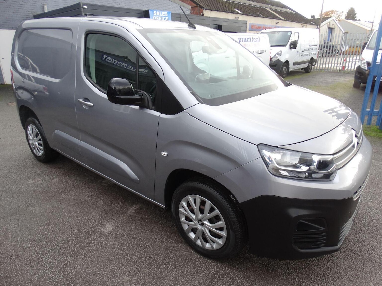 Used Citroen Berlingo 2024 for sale - 76649629: Photo 3