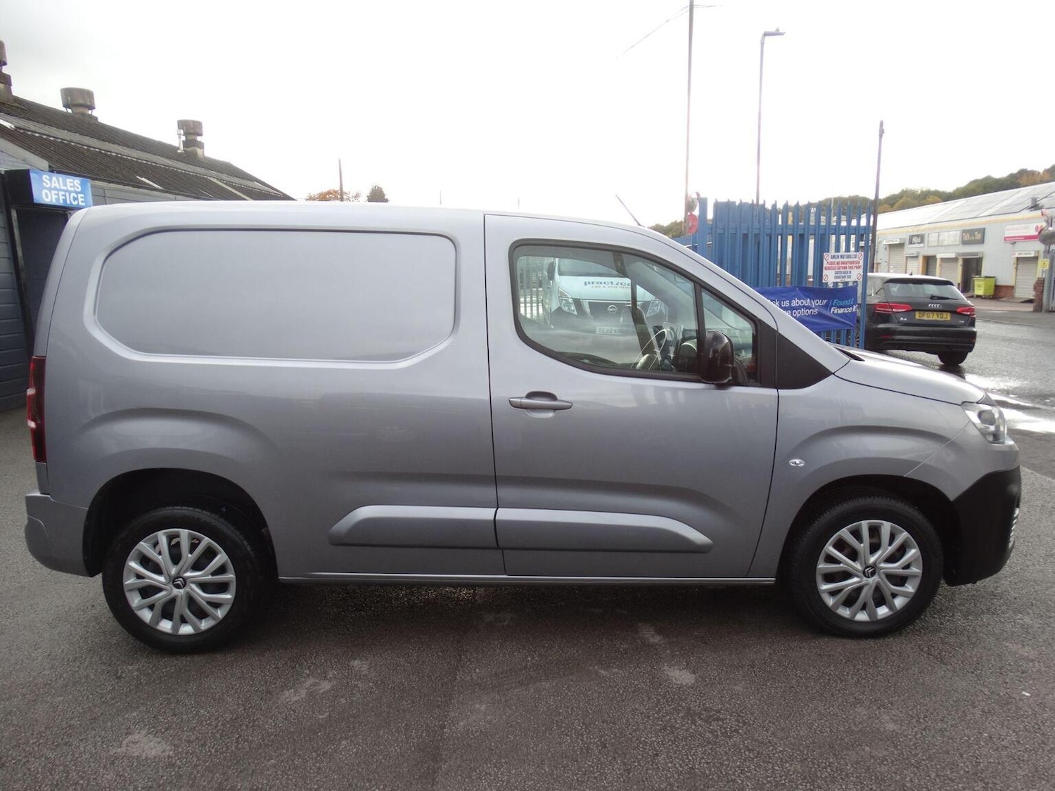 Used Citroen Berlingo 2024 for sale - 76649629: Photo 5