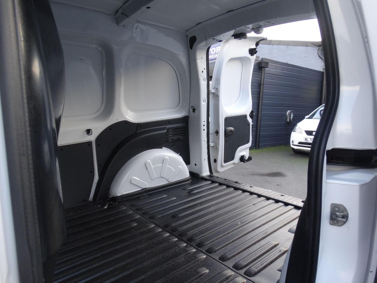 Used Nissan NV250 2020 for sale - 76649628: Photo 11