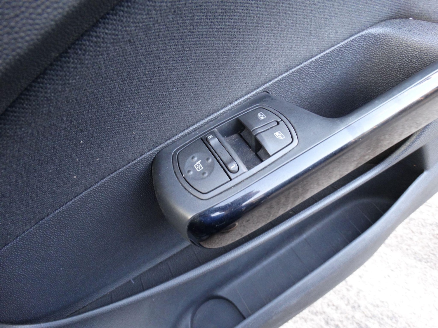 Used Vauxhall Corsa for sale - 76522292: Photo 16