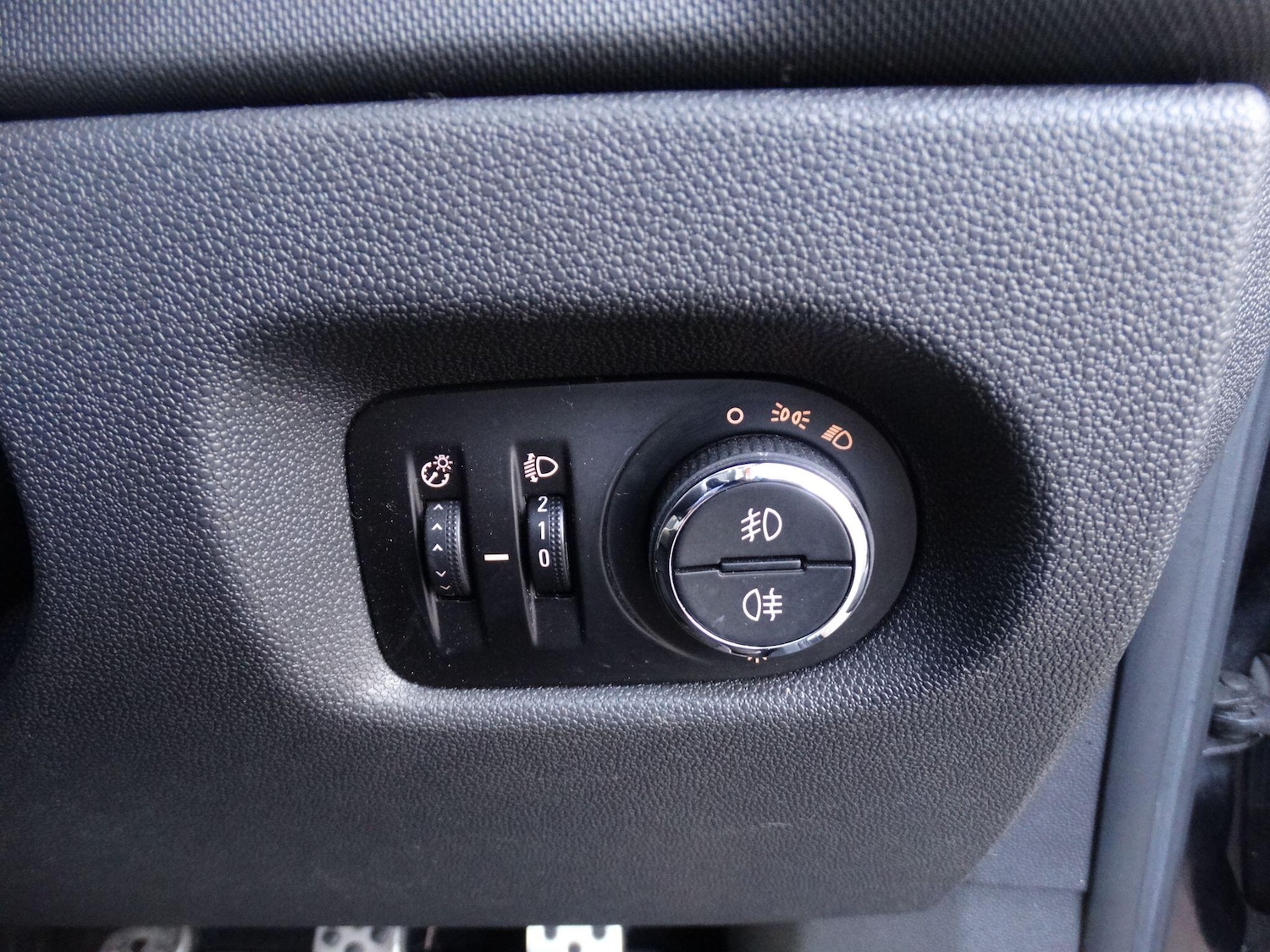 Used Vauxhall Corsa for sale - 76522292: Photo 17