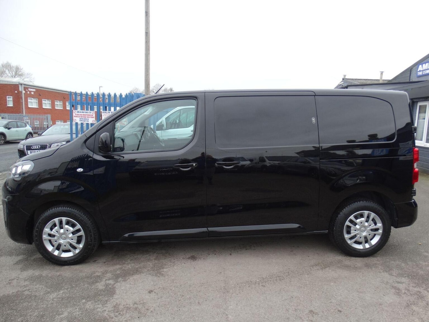 Used Vauxhall Vivaro 2023 for sale - 77735739: Photo 4