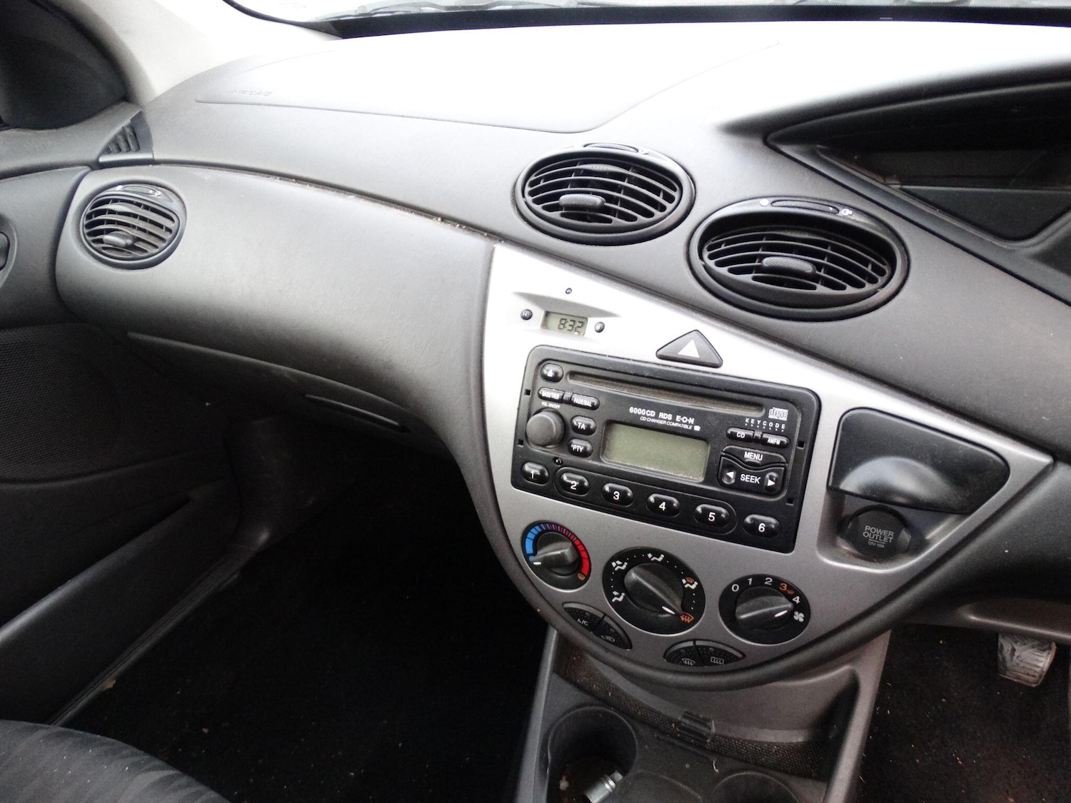 Used Ford Focus 2005 for sale - 76457308: Photo 12