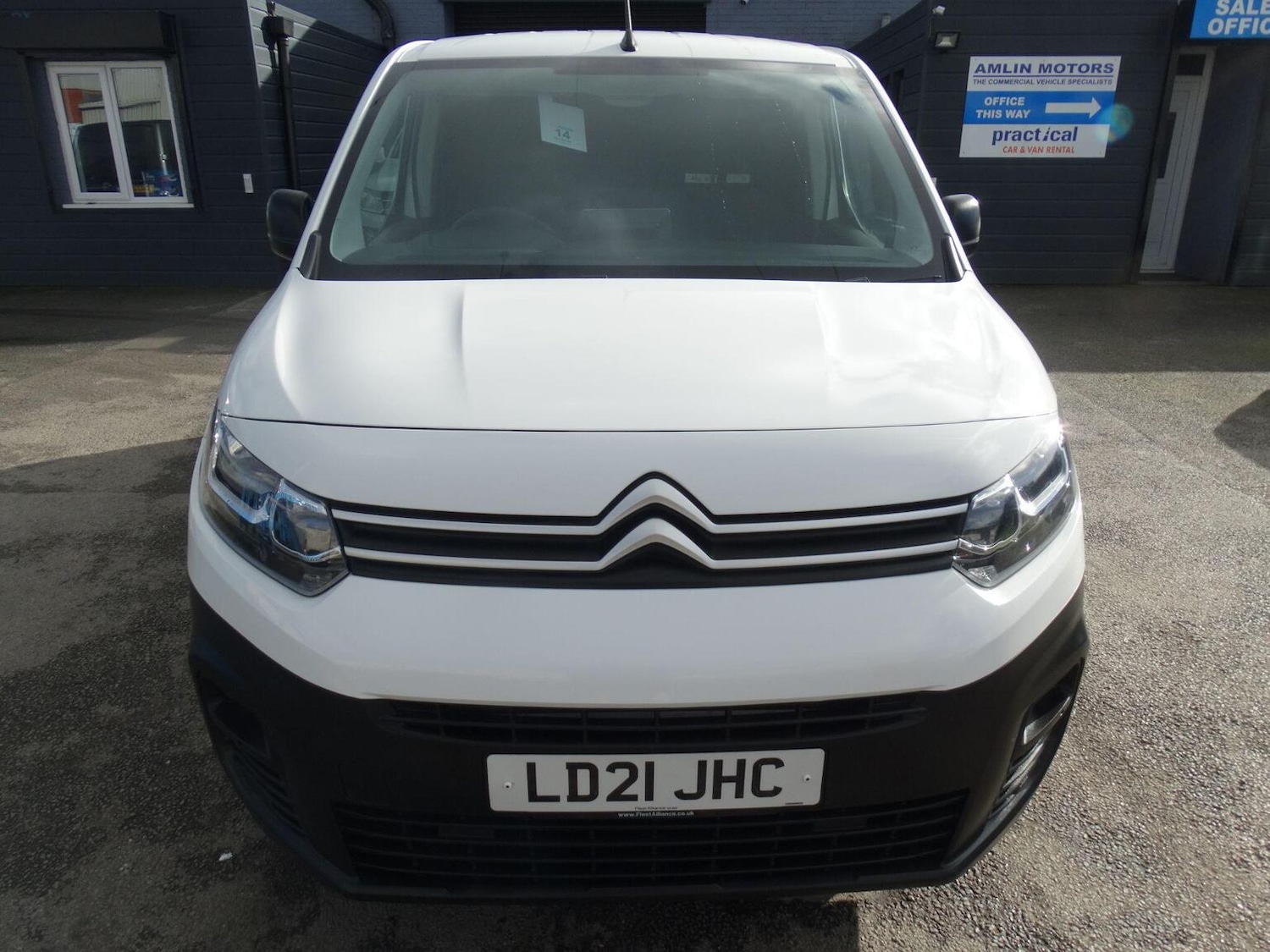 Used Citroen Berlingo 2021 for sale - 76649590: Photo 2
