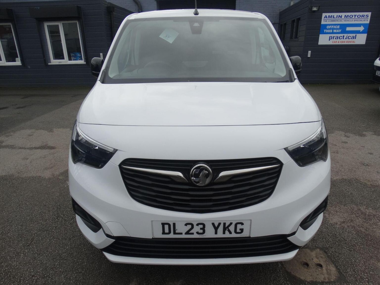 Used Vauxhall Combo 2023 for sale - 76649594: Photo 2