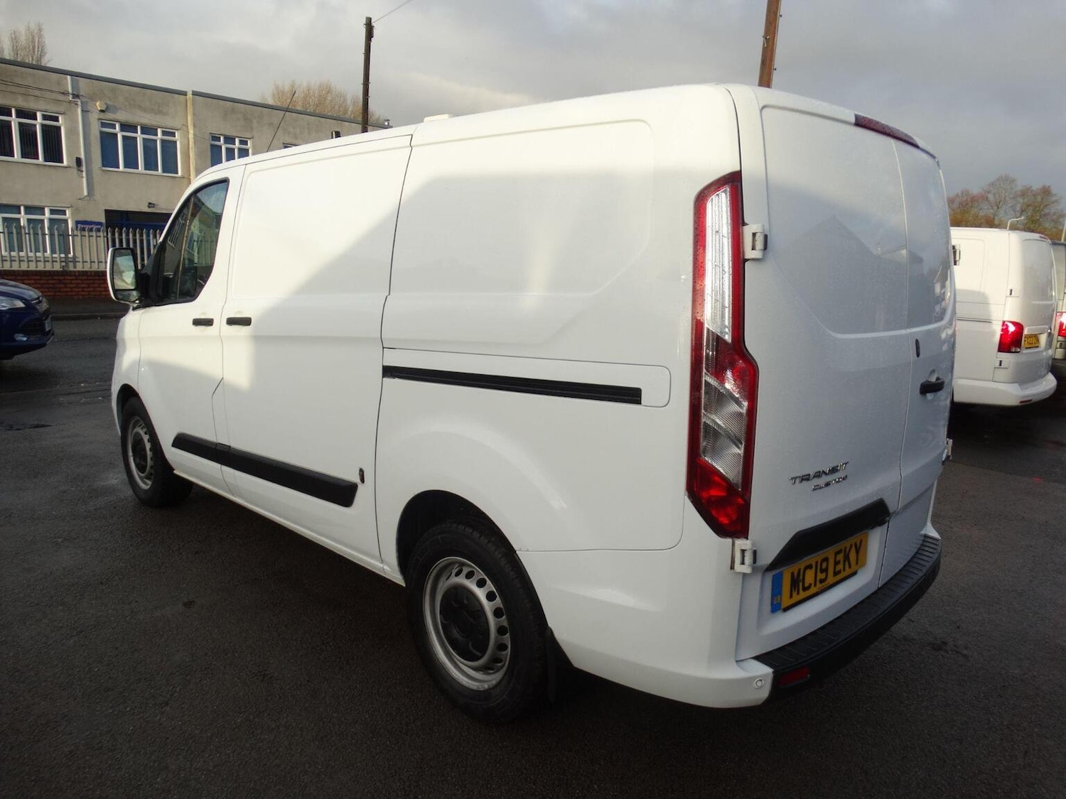 Used Ford Transit Custom 2019 for sale - 76863863: Photo 6