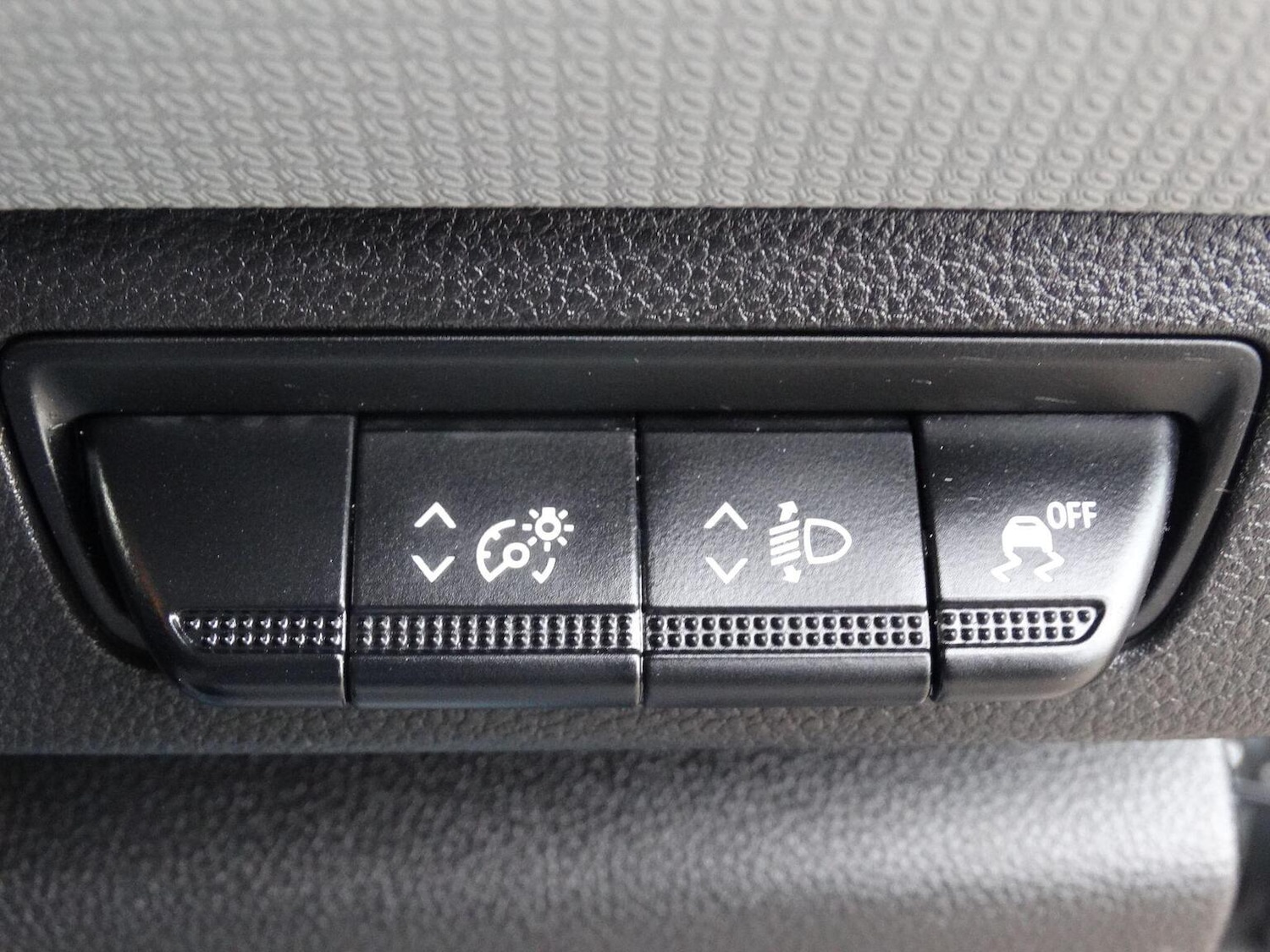 Used Nissan Other 2023 for sale - 76725622: Photo 30