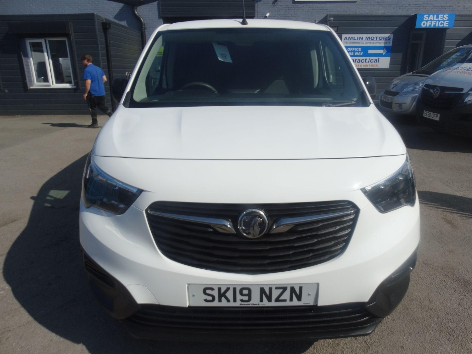 Used Vauxhall Combo 2019 for sale - 75141229: Photo 2