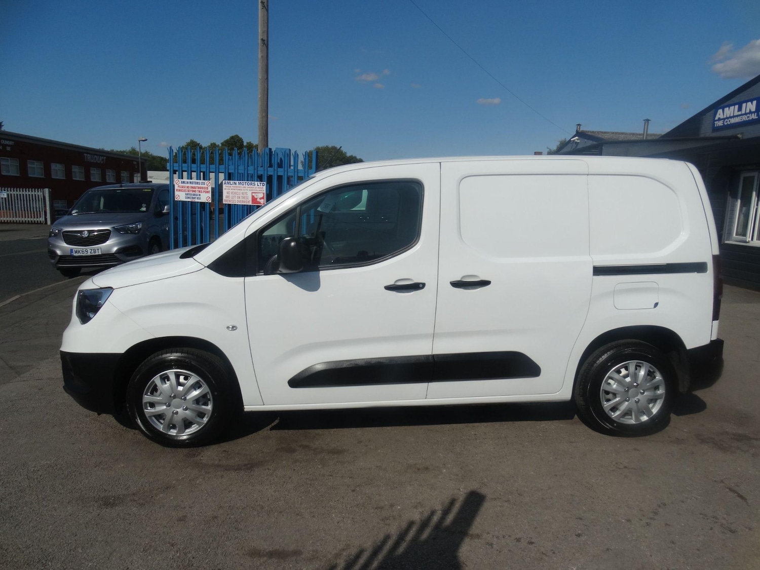 Used Vauxhall Combo 2019 for sale - 75141229: Photo 4