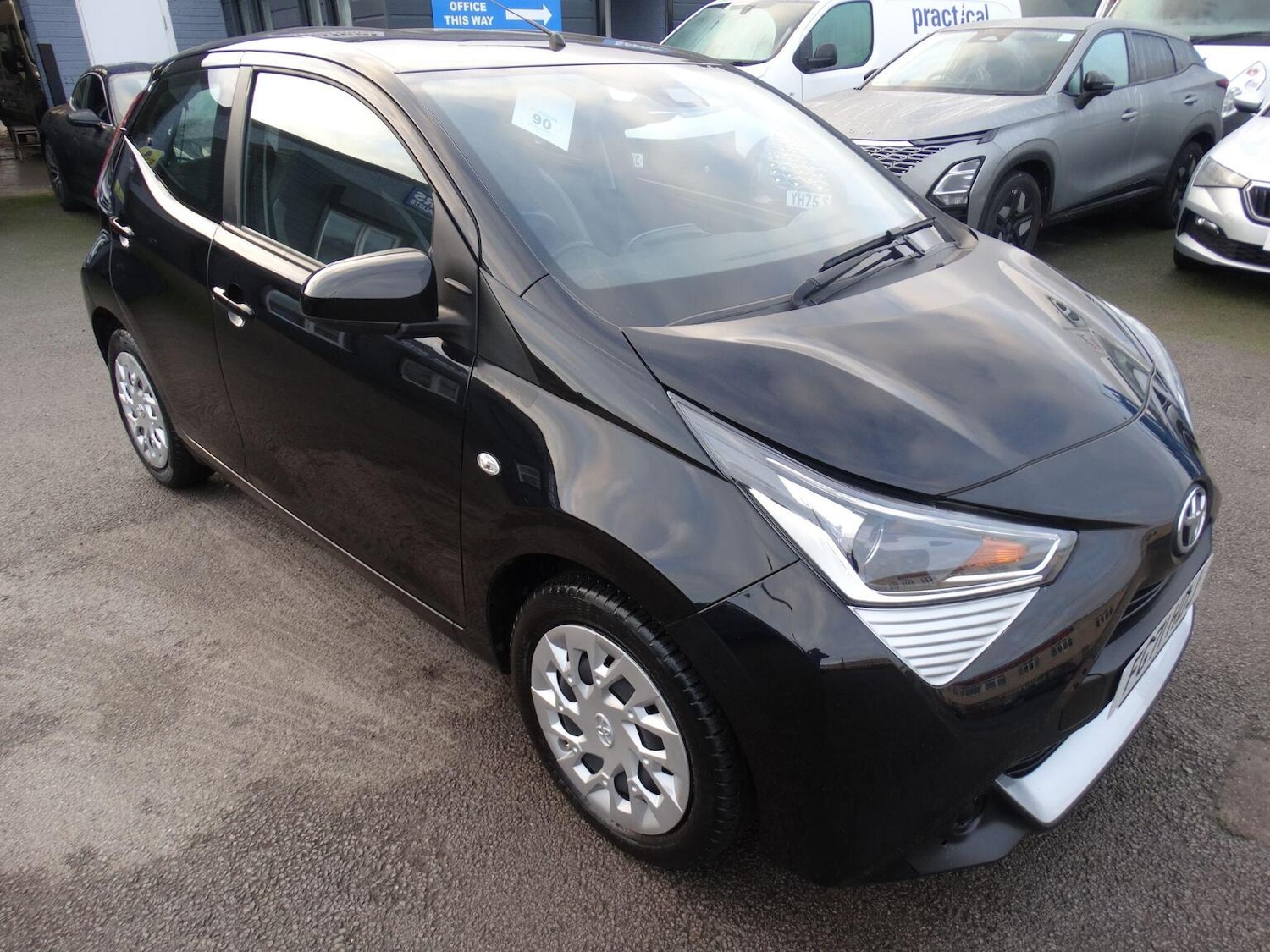 Used Toyota AYGO 2021 for sale - 76670772: Photo 3