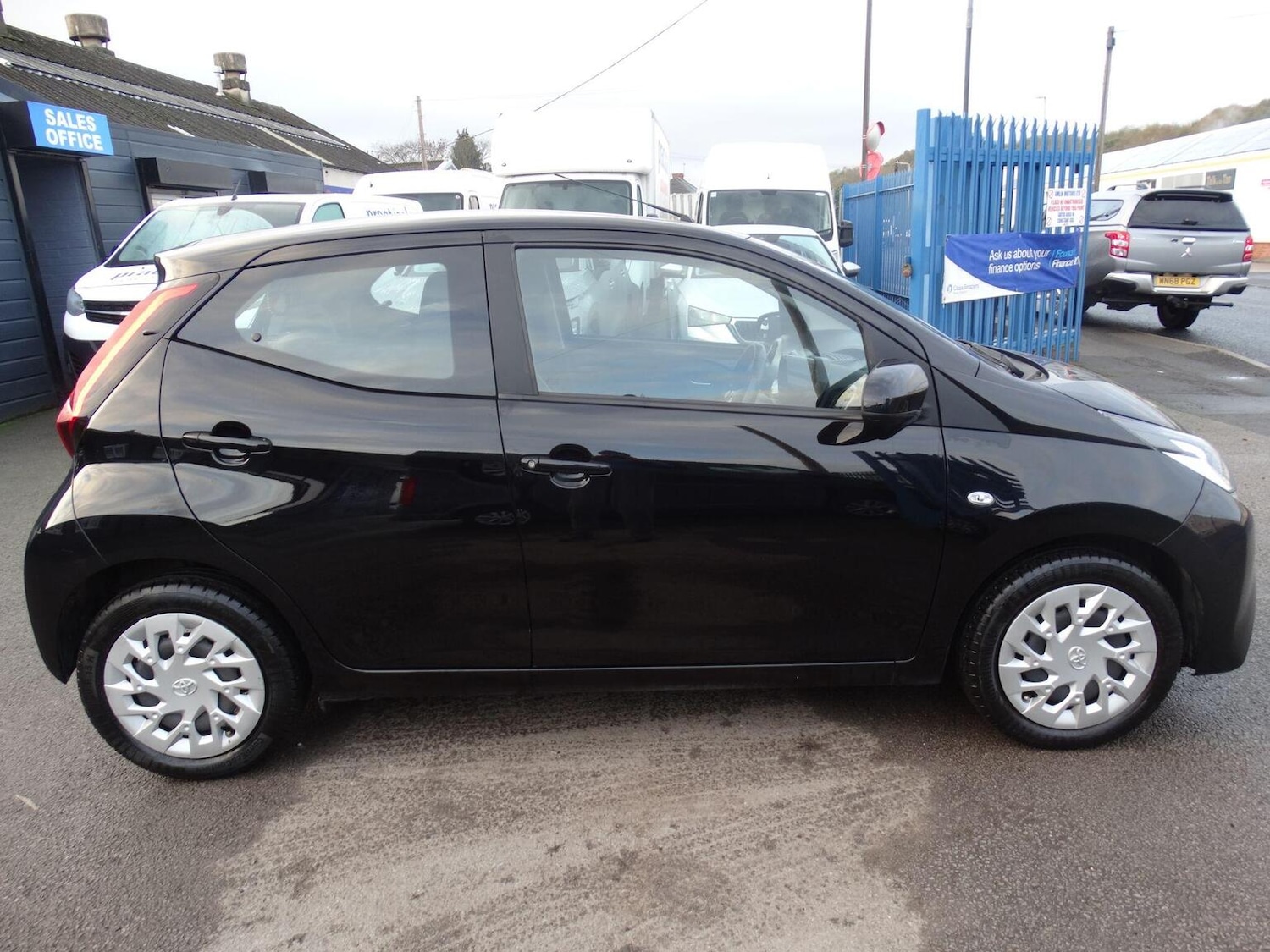 Used Toyota AYGO 2021 for sale - 76670772: Photo 5