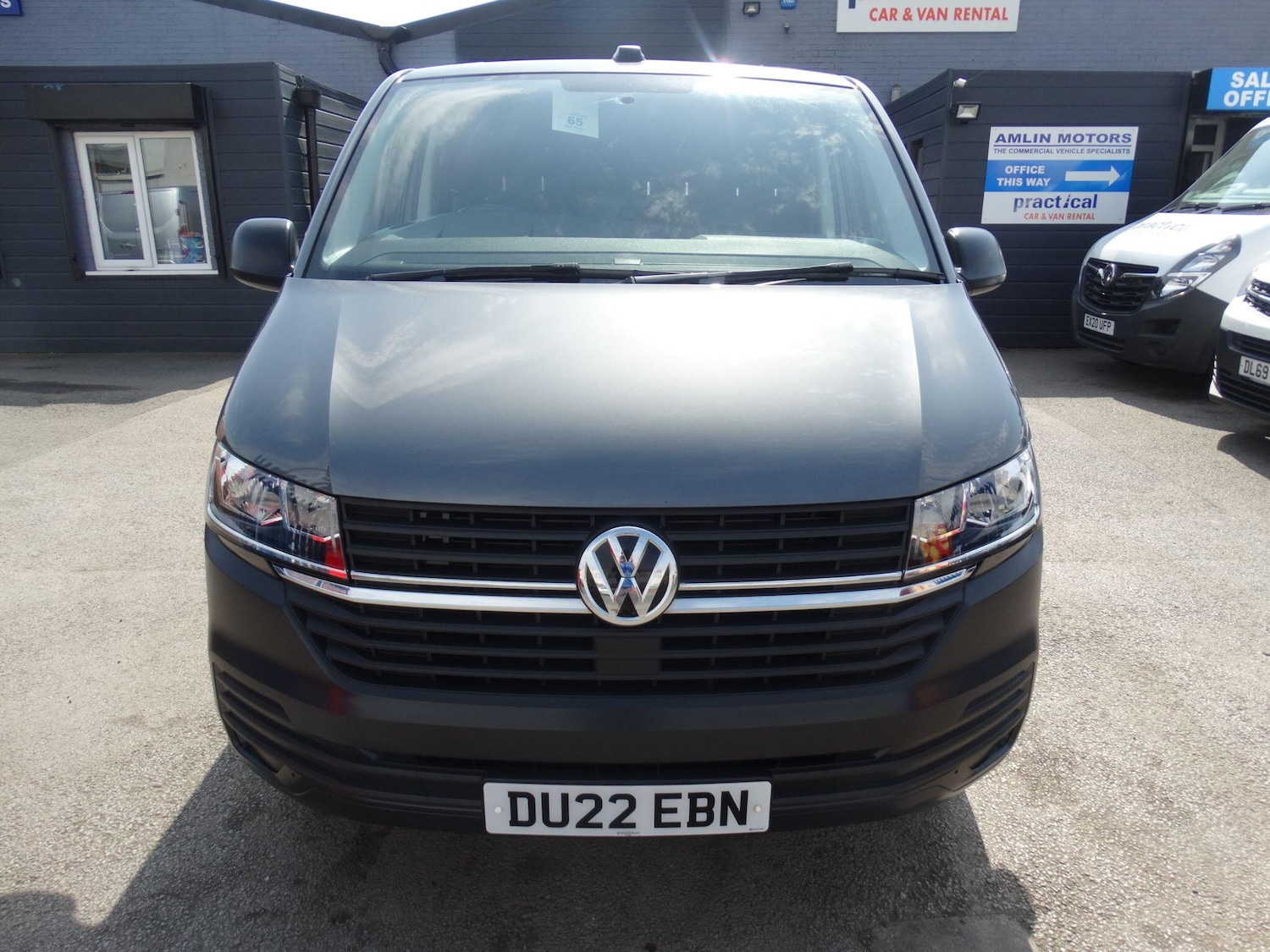 Used Volkswagen Transporter 2022 for sale - 76649605: Photo 2