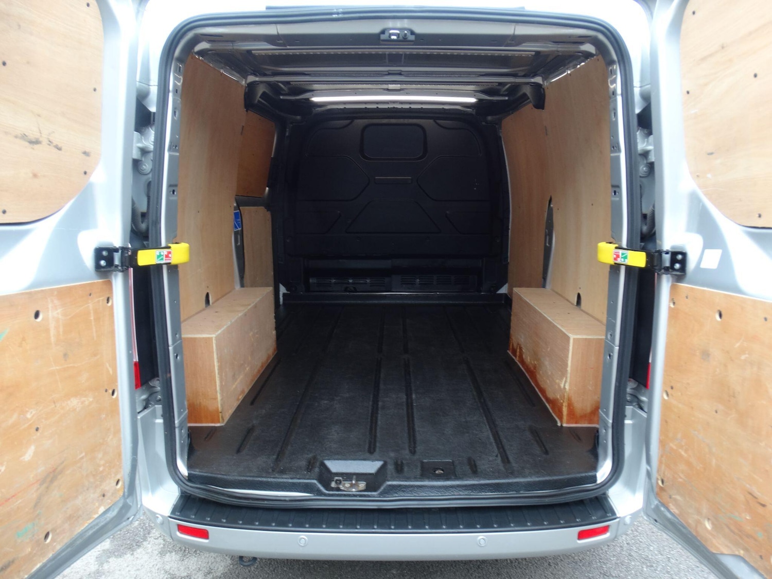 Used Ford Transit Custom 2022 for sale - 76649613: Photo 12