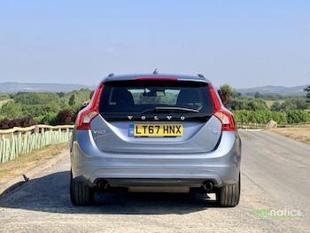 Used Volvo V60 2017 for sale - 79216279: Photo