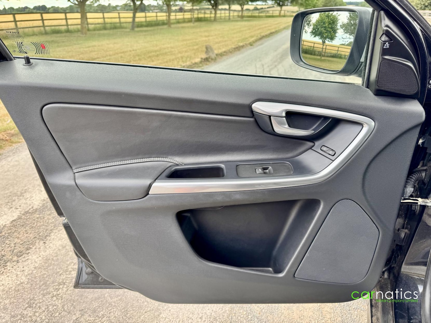 Used Volvo XC60 2017 for sale - 75895451: Photo 34