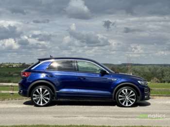 Used Volkswagen T-Roc 2019 for sale - 74334857: Photo