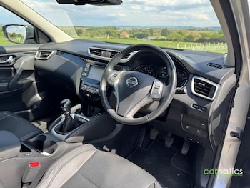 Used Nissan Qashqai 2017 for sale - 78515993: Photo