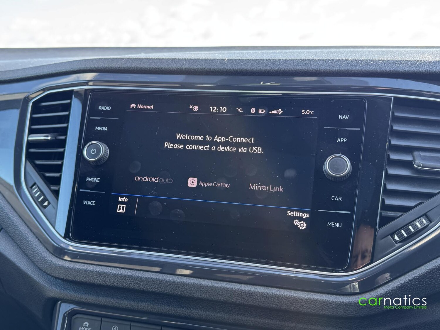 Used Volkswagen T-Roc 2019 for sale - 77558852: Photo 32