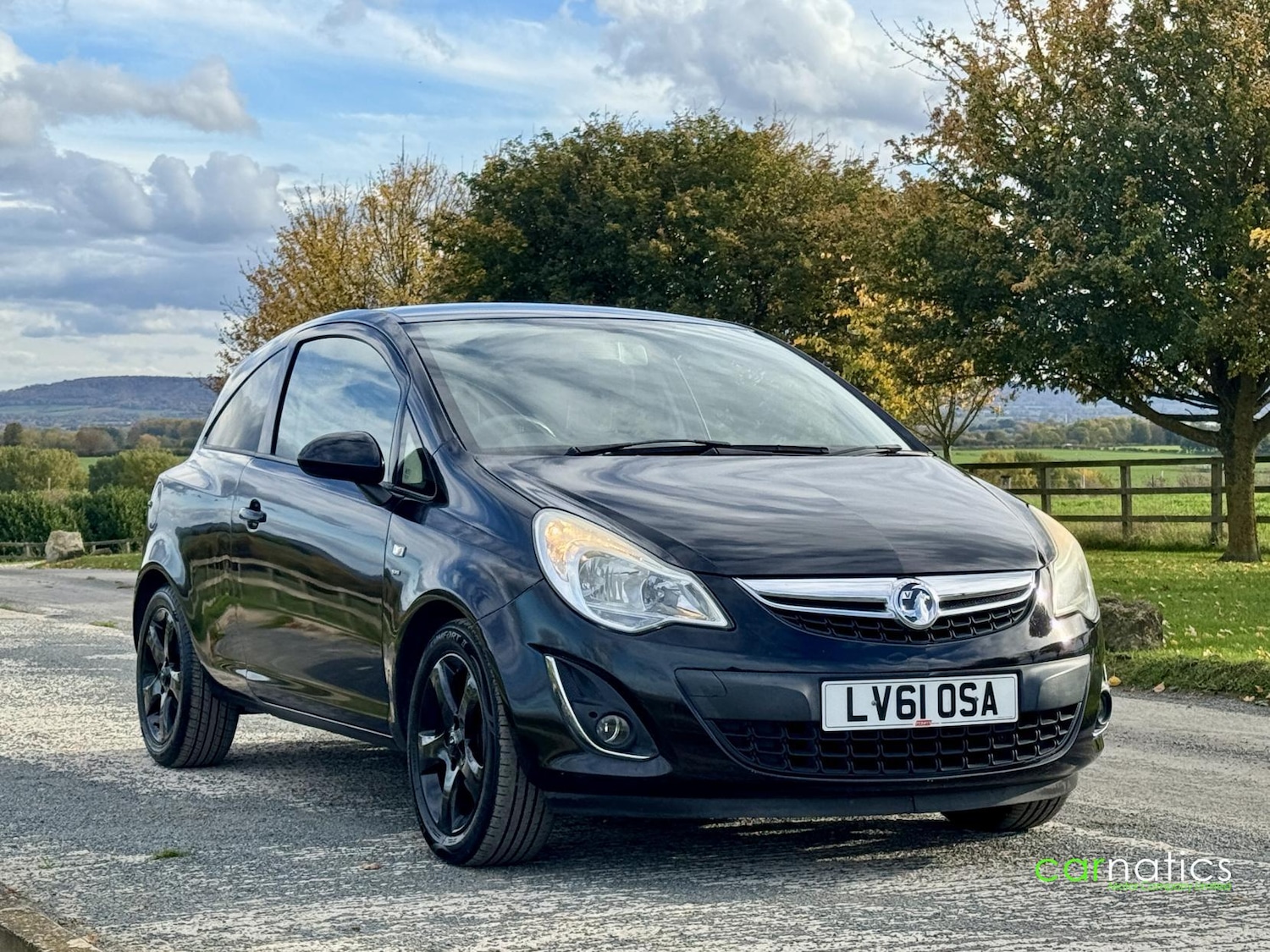 Used Vauxhall Corsa 2011 for sale - 76363513: Photo 1