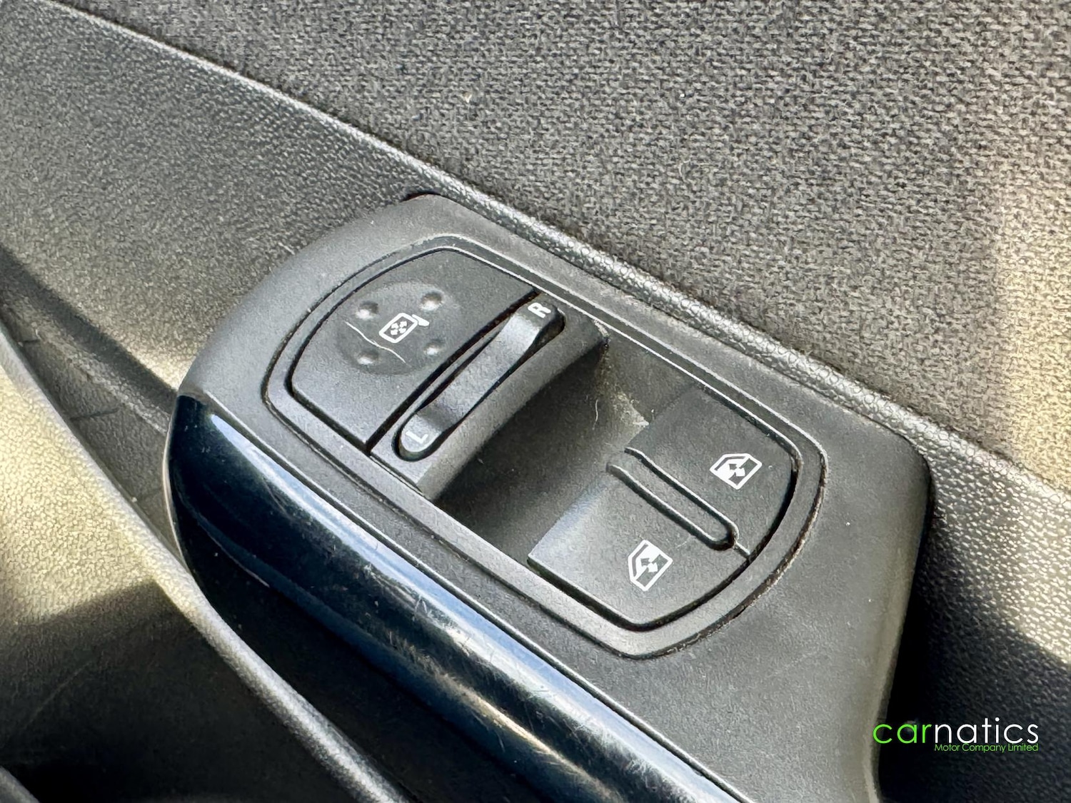 Used Vauxhall Corsa 2011 for sale - 76363513: Photo 28